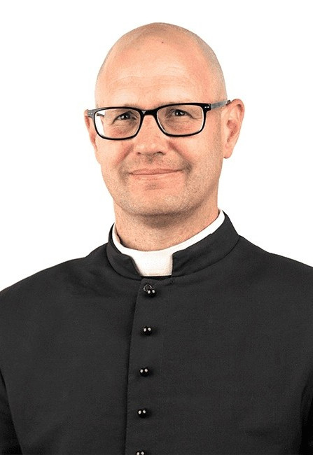 Fr.Joeheadshot.jpg
